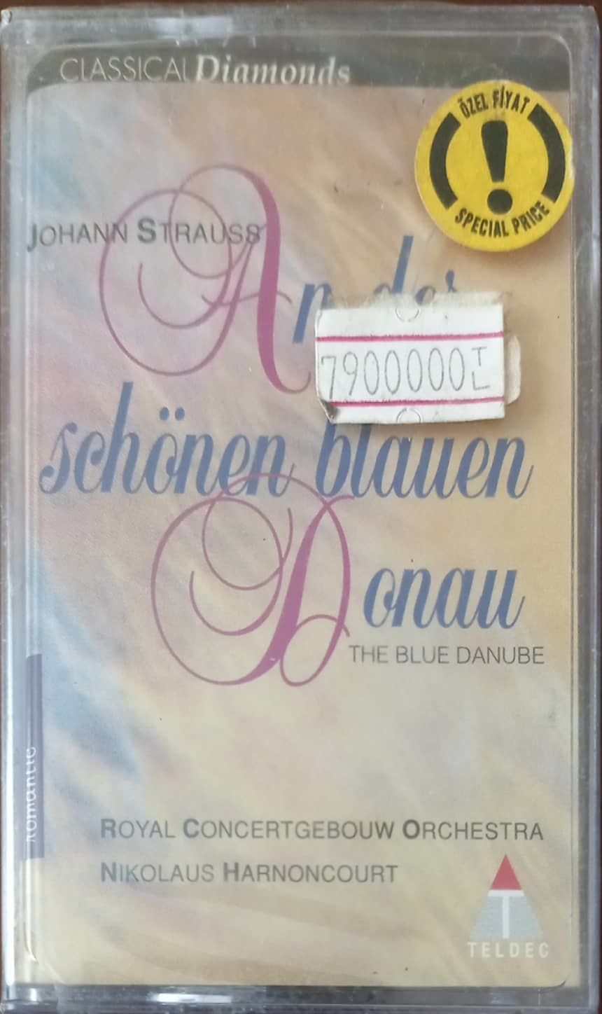 Johann Strauss / Waltzes & Polkas Kaset