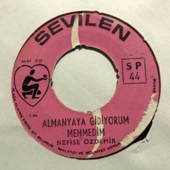 Nefise Özdemir Almanyaya Gidiyorum Mehmedim 45lik Plak