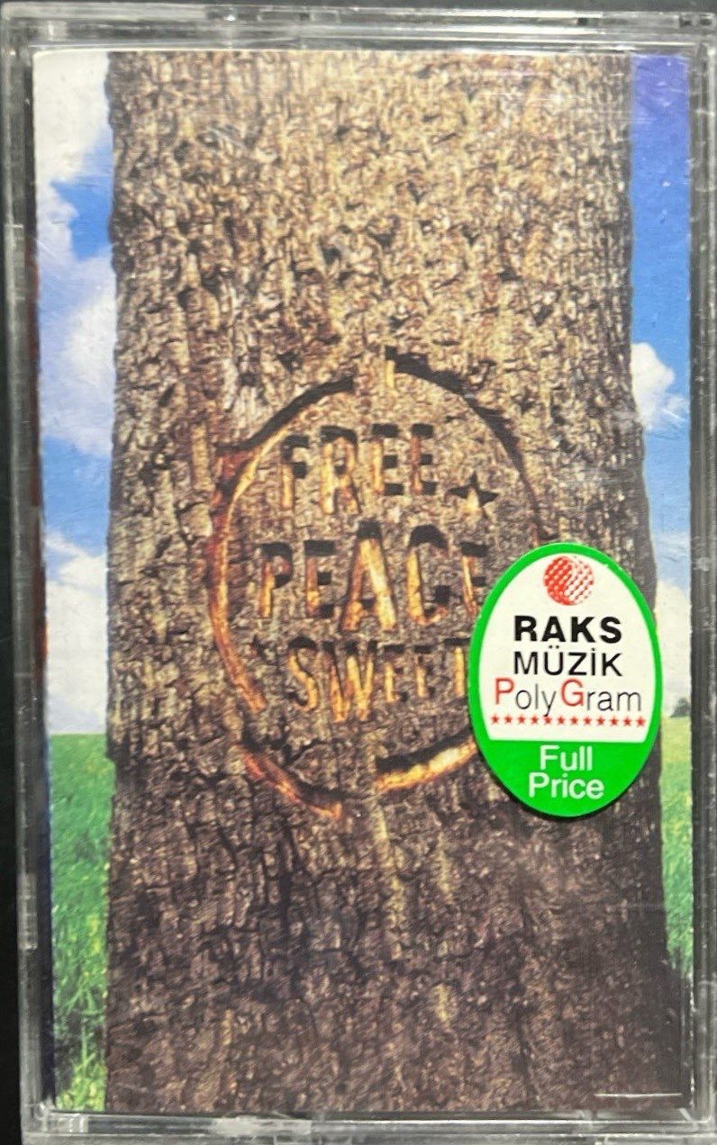 Dodgy Free Peace Sweet Kaset