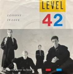 Level 42 Lessons In Love 45lik Plak