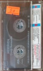 Merdiven Çiçeği Burnunda Kaset
