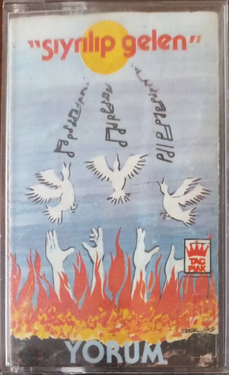 Yorum Sıyrılıp Gelen  Kaset