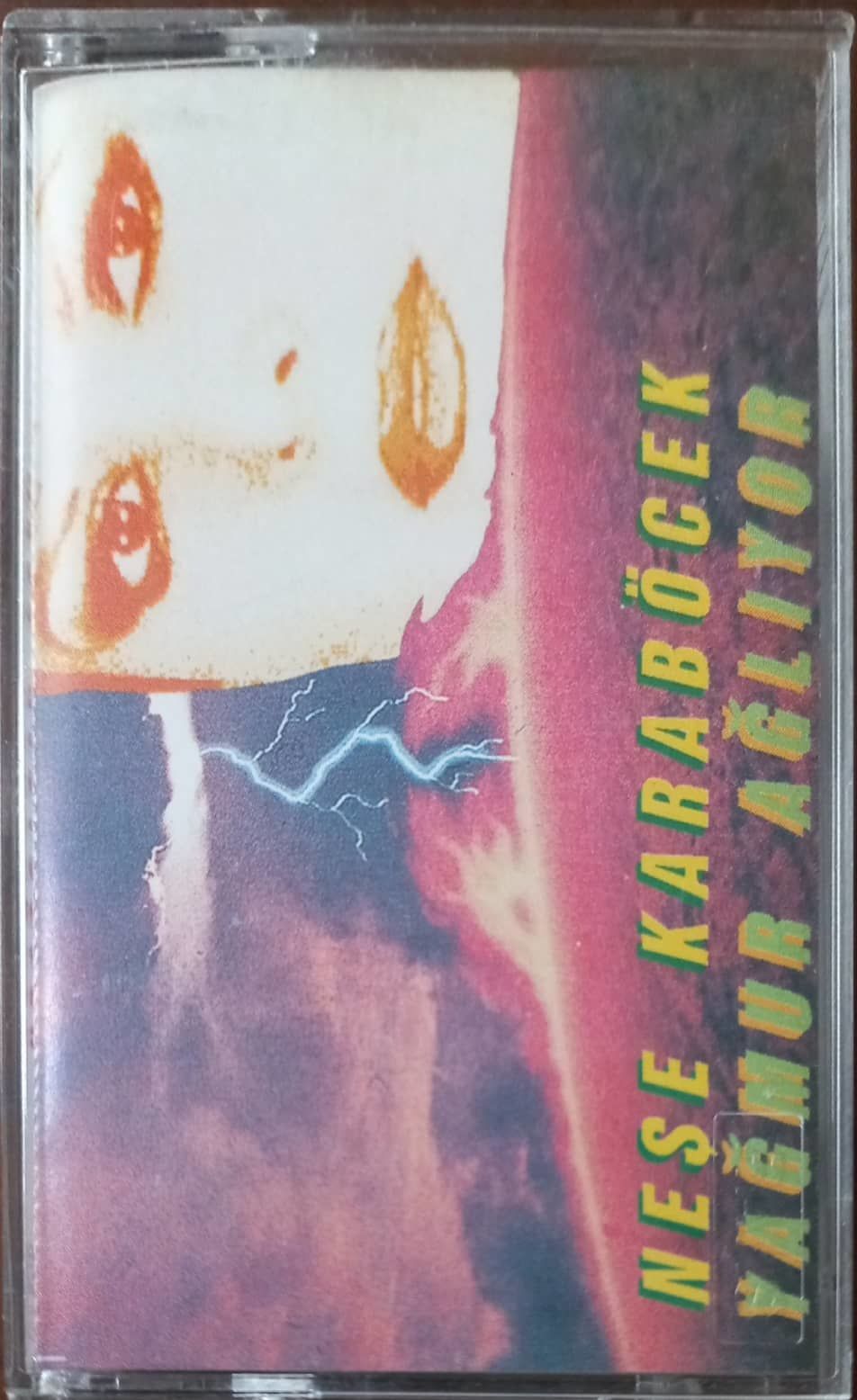 Neşe Karaböcek Yağmur Ağlıyor Kaset