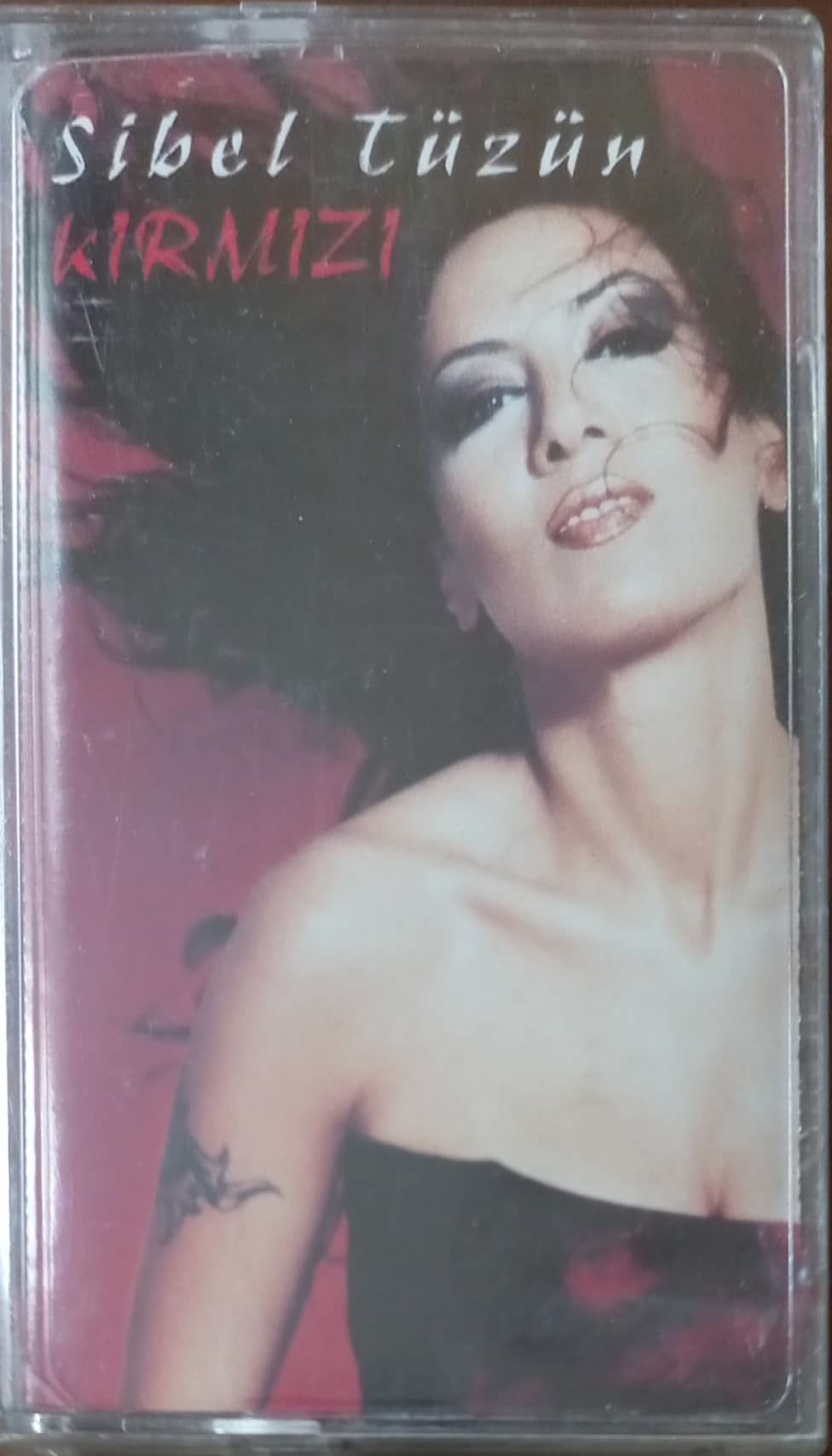 Sibel Tüzün Kırmızı Kaset