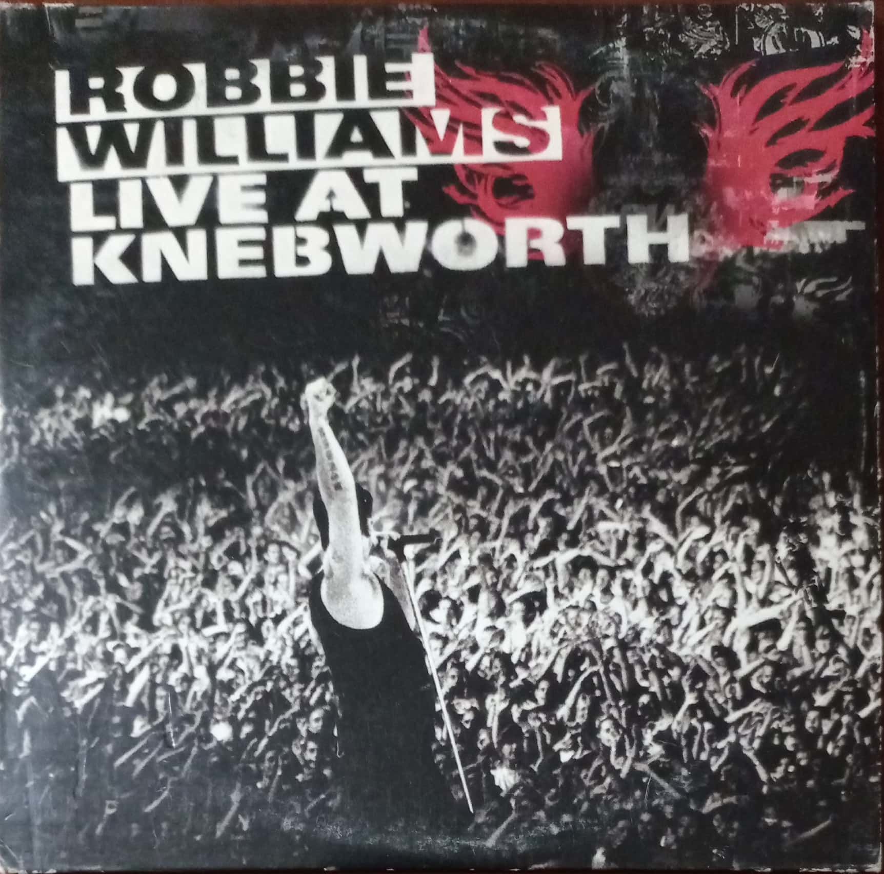 Robbie Willams Live At Knebworth CD