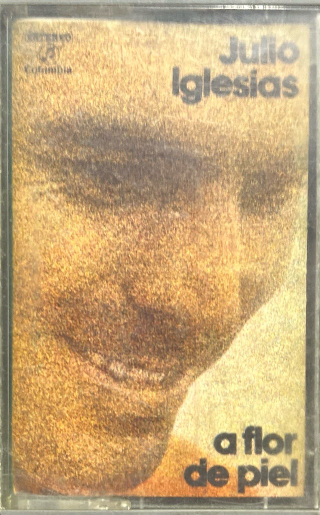 Julio Iglesias A Flor De Piel Kaset