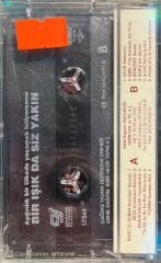 Bir Işık Da Siz Yakın Kaset