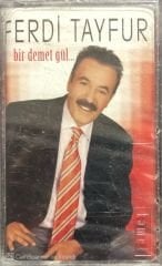 Ferdi Tayfur Bir Demet Gül Açılmamış Jelatininde Kaset