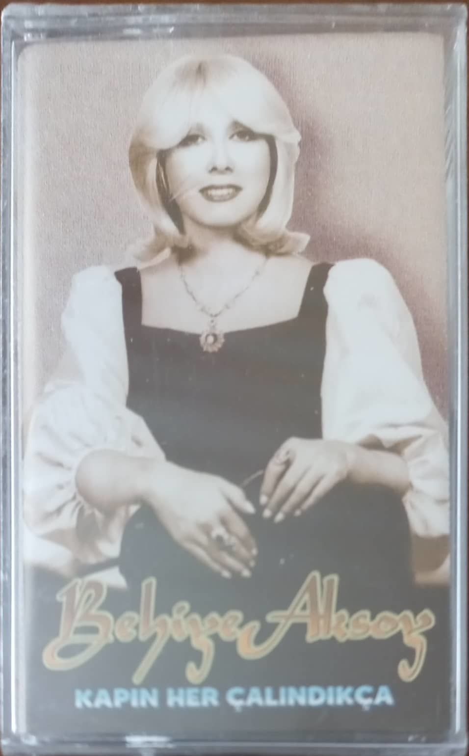 Behiye Akso Kapın Her Çalındıkca Açılmamış Jelatininde Kaset