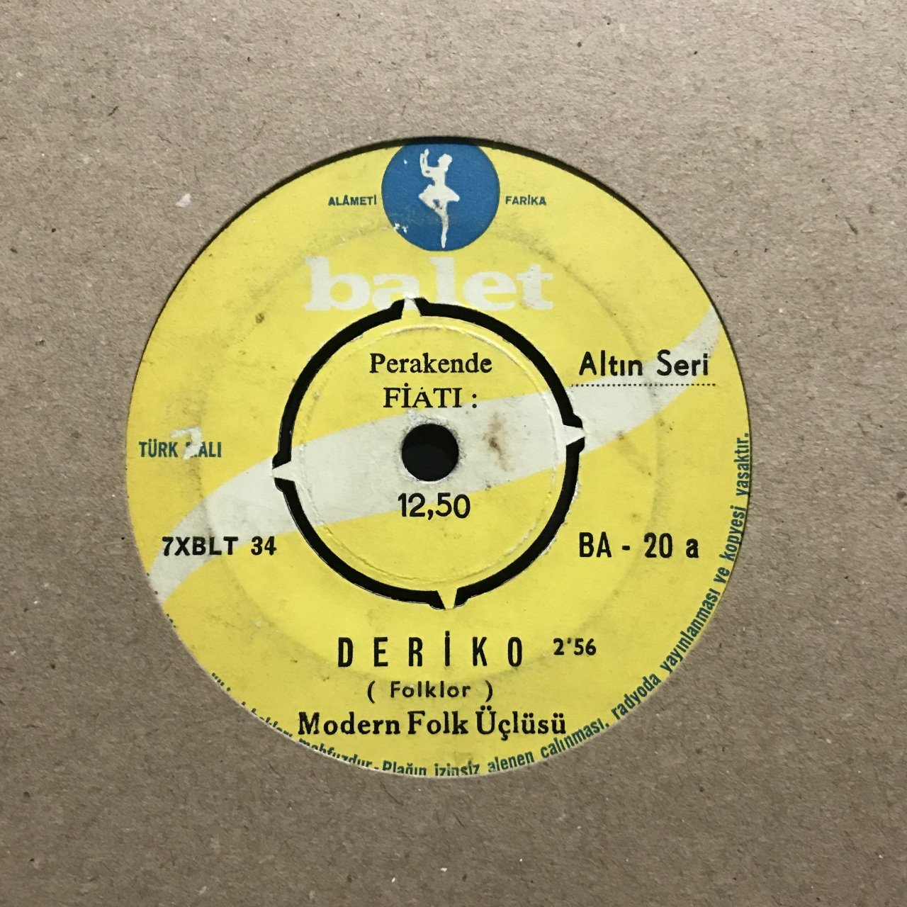 Modern Folk Üçlüsü Deriko 45lik Plak