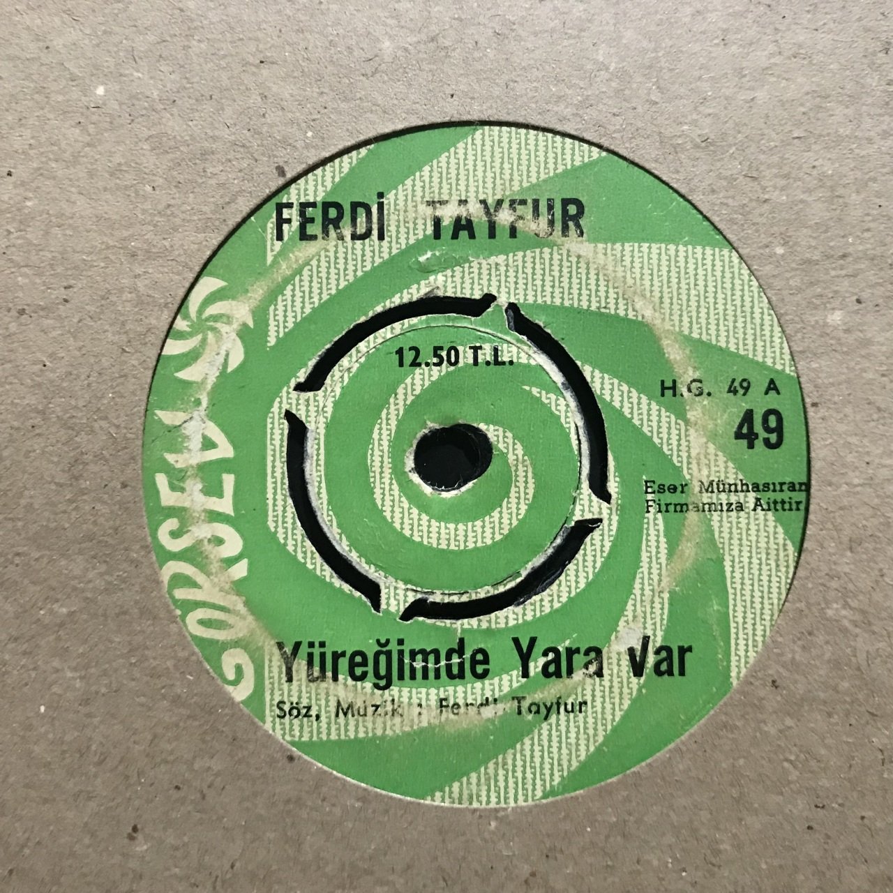 Ferdi Tayfur Yüreğimde Yara Var 45lik Plak
