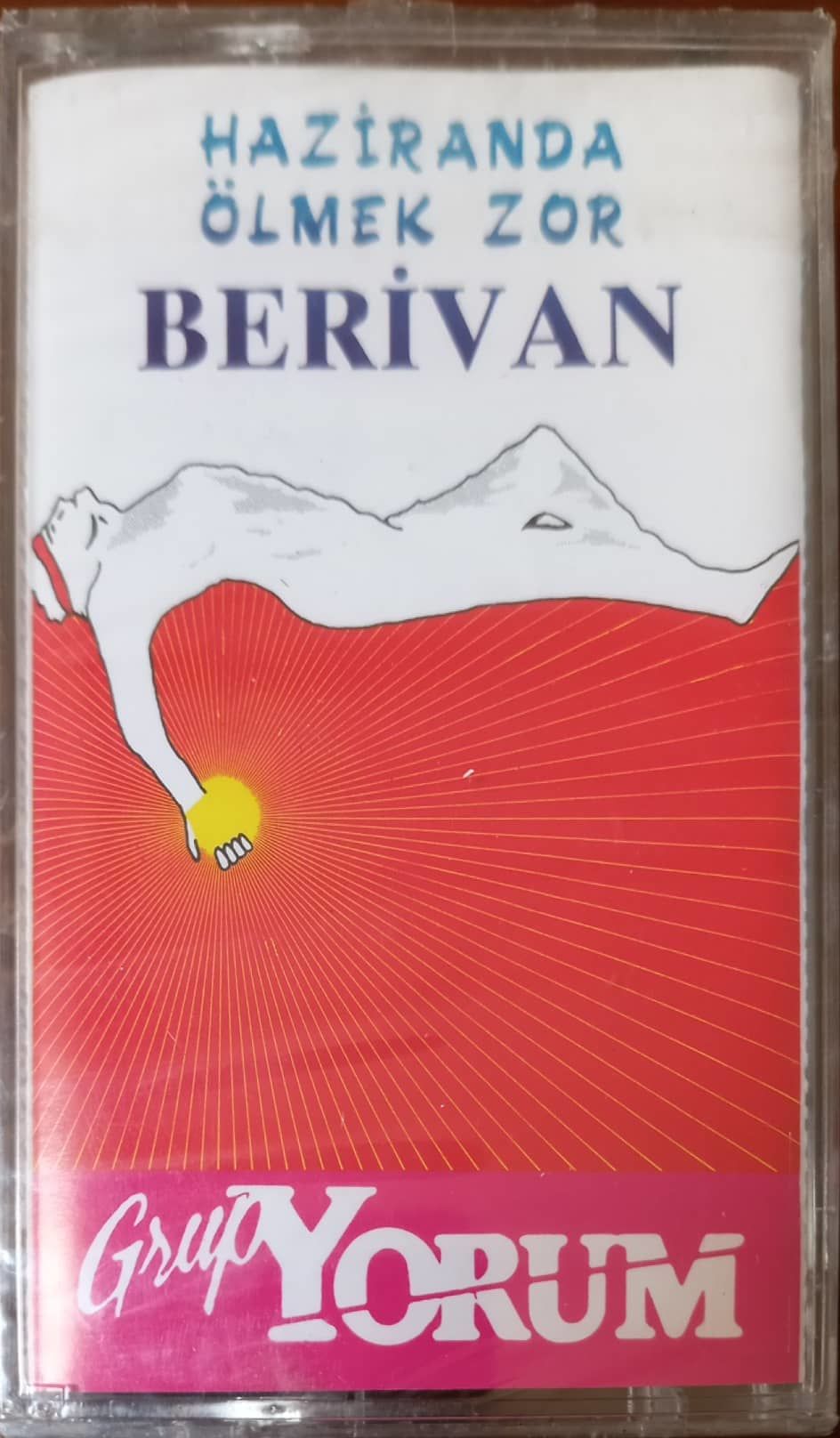 Grup yorum Haziranda Ölmek Zor Berivan Açılmamış Jelatininde Kaset