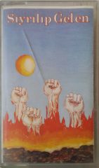 Yorum Sıyrılıp Gelen Kaset